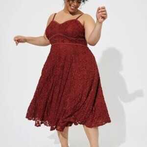 76-19 Torrid Tea Length Brick Rust Sweetheart Lace Roses Dress Size 14